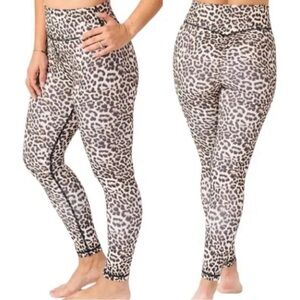 ZYIA Active Leggings Size 4 Leopard